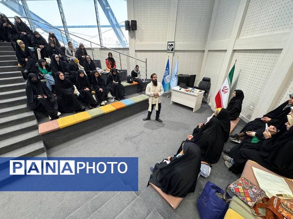 گردهمایی ۳۰۰ نوجوان رسانه‌ای دختر در مشهد
