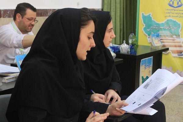 دومین جشنواره تدریس برتر در دبیرستان حکمت بهارستان‌۲