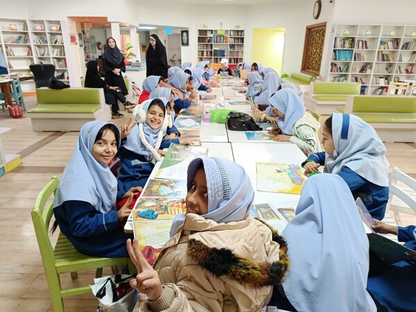 اردوی تشویقی کلاس برتر درسی مدرسه بنت الهدی صدر ۲