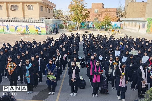 به صدا درآمدن زنگ سلامت در دبیرستان شاهد مرضیه جشن گرفتن حال خوب دانش آموزان 