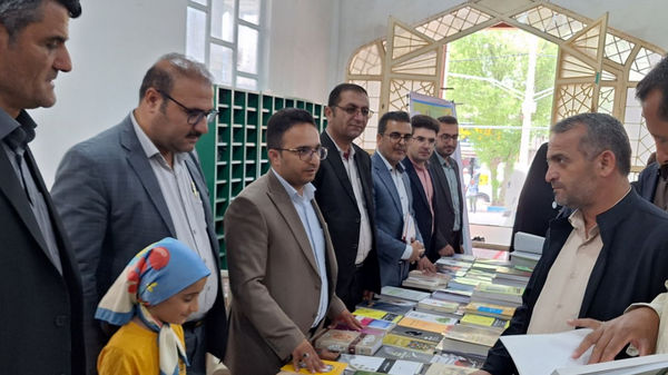 گرامیداشت روز معلم در نماز جمعه لردگان 