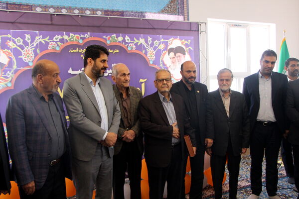 افتتاح آموزشگاه ۱۲ کلاسه شهید حسینی پور در اردکان