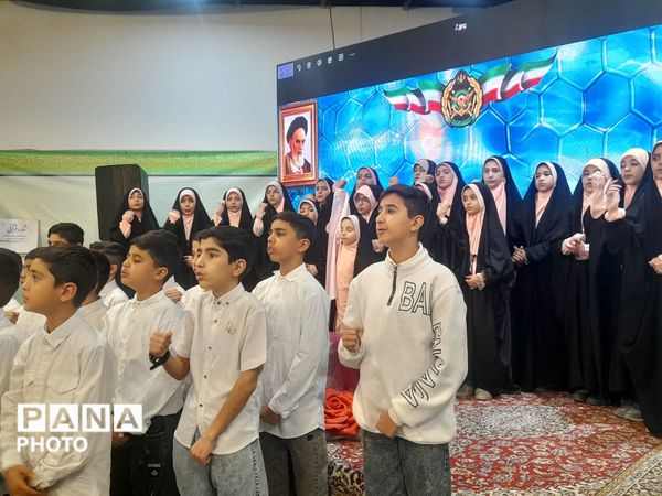 فرشتگان‌زمینی در محفل ملکوتی قرآن و نماز