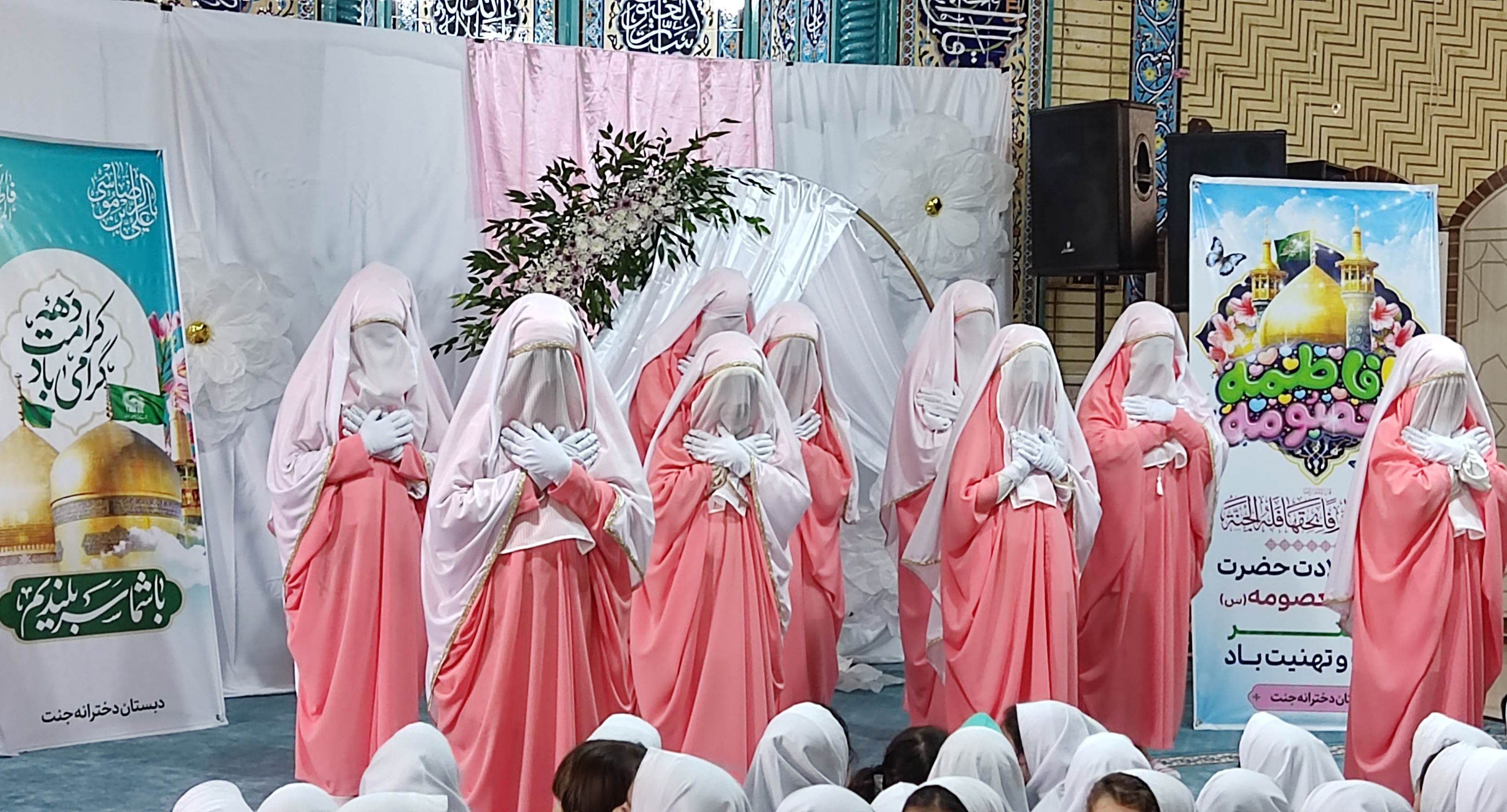 دهه کرامت، یادآور نقش تحول‌آفرین زنان در جامعه است