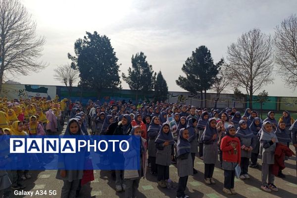 از کلاس درس تا شکوه انقلاب؛ شور دانش آموزی،  شور فجر