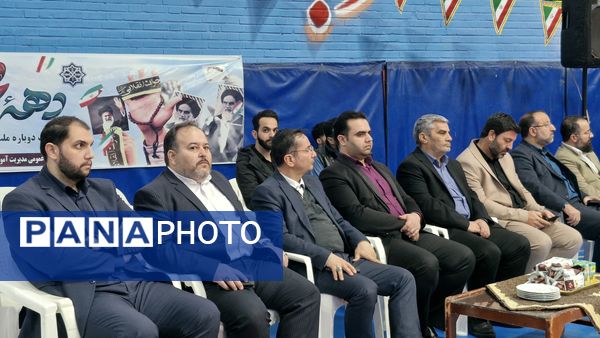  همایش دانش‌آموزی یاوران انقلاب شهرستان ورامین