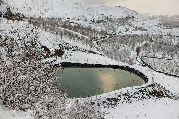 برف بارید و خدا پاکی خود را به شهر زیبایی بار هدیه کرد