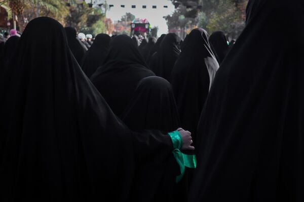 تشییع پیکر مطهر شهید گمنام ۱۷ ساله در اردکان 