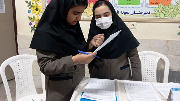 برگزاری جلسه اولیا و مربیان در مدرسه نمونه اندیشه شهرستان کاشمر
