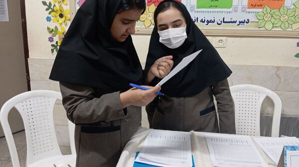 برگزاری جلسه اولیا و مربیان در مدرسه نمونه اندیشه شهرستان کاشمر