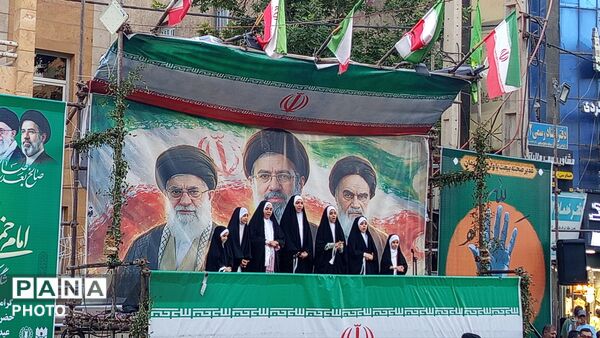 جشن غدیر در جایگاه بعثت خیابان انقلاب خرم‌ آباد