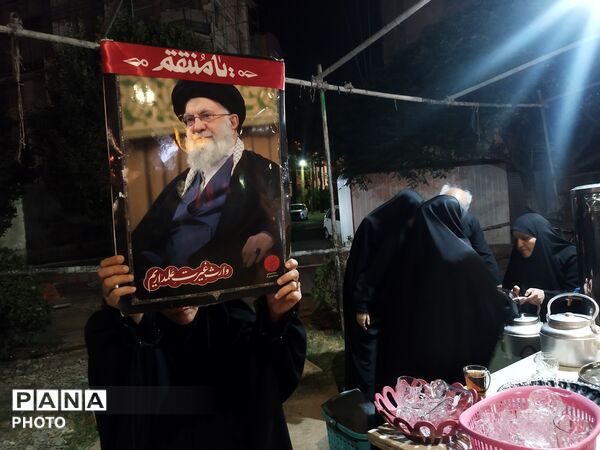 چایخانه و موکب مردمی  شهید سبحانی فر در  میدان آزادی شهرستان نیشابور 