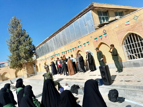 اعزام کاروان زیارتی راهیان نور لردگان 