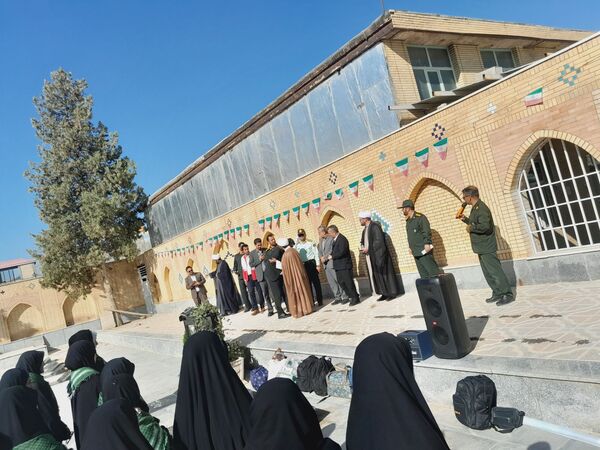اعزام کاروان زیارتی راهیان نور لردگان 