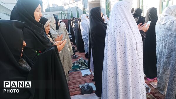 اقامه نماز عید فطر در مسجد امام سجاد  نیشابور 