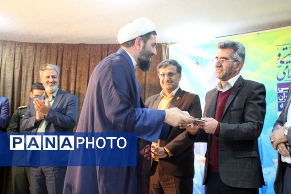 آیین گرامیداشت هفته امور تربیتی و تربیت اسلامی در شهرستان سمنان 