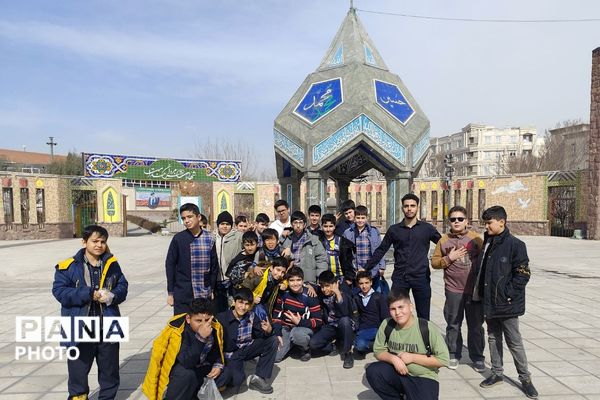 اردوی یک روزه دانش آموزان دبستان قلنبر در فرهنگسرای ولا شهرری 