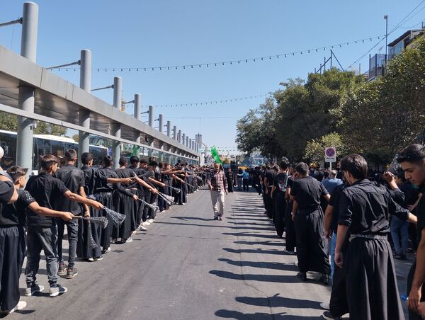 حضور جاماندگان اربعین حسینی در جوار امام مهربانی‌ها