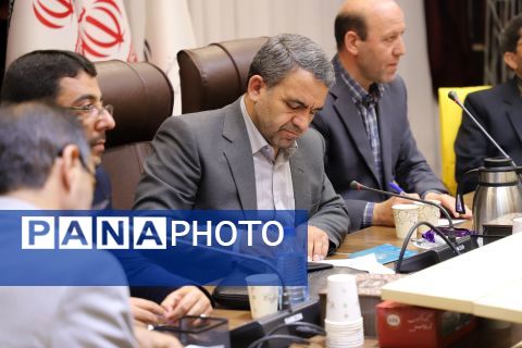 دیدار معاون وزیر آموزش و پرورش با تشکل‌های دانش‌آموزی در تبریز