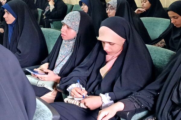 هوش مصنوعی می‌تواند آینده تولید محتوا و اعتماد عمومی به رسانه‌ها را متحول کند