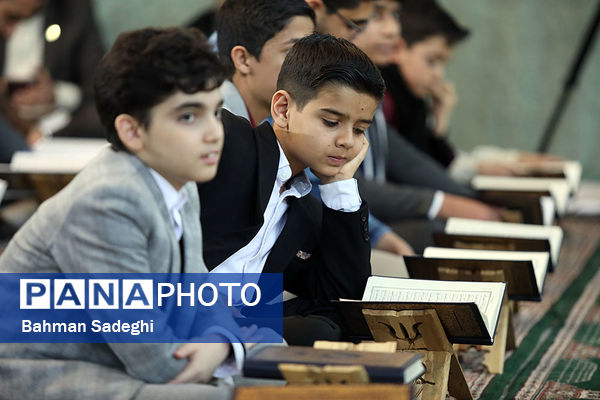 محفل انس با قرآن دانش آموزان و فرهنگیان برگزیده و نخبه قرآنی با حضور وزیر آموزش و پرورش