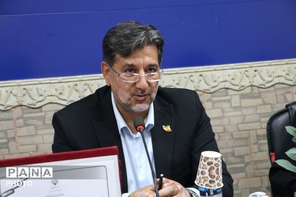 نشست فصلی مدیران ابتدایی مدارس شهرستان قرچک با حضور مدیرکل ارزیابی و عملکرد وزارت آموزش و پرورش 