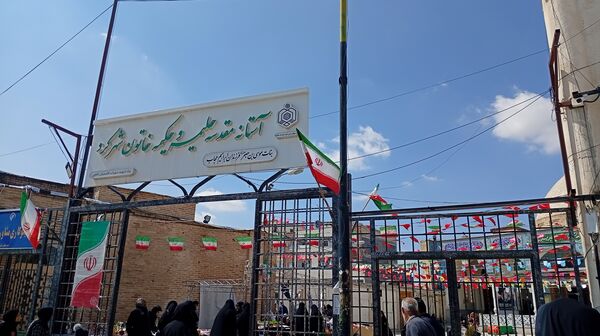 برپایی نمایشگاه هنرهای دستی در آستانه مقدس حلیمه و حکیمه خاتون شهرکرد