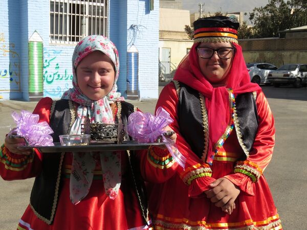 گرامیداشت روز عصای سفیدو هفته پارالمپیک در مدرسه استثنایی «پویا» کرج