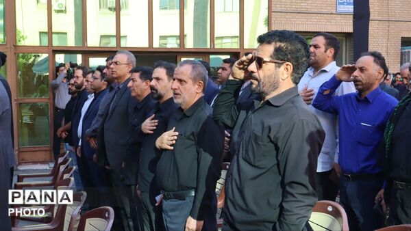 وداعِ اشک‌آلودِ هزاران فرهنگی با رهبرِ شهیدِ آسمانی