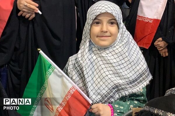اجتماع و رزمایش دختران جان فدای ایران در میدان نماز شهرری 