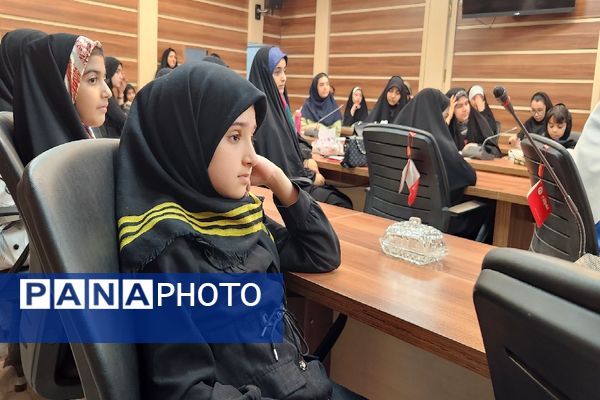 جلسه پنجم دوره مجری شو