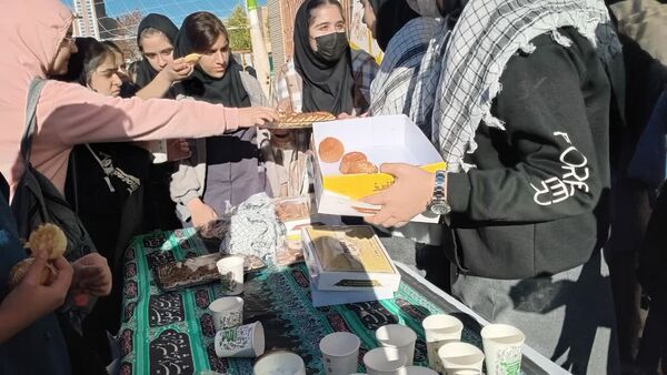 برپایی موکب به‌مناسبت شهادت حضرت زهرا(س) در مدرسه نمونه حجاب