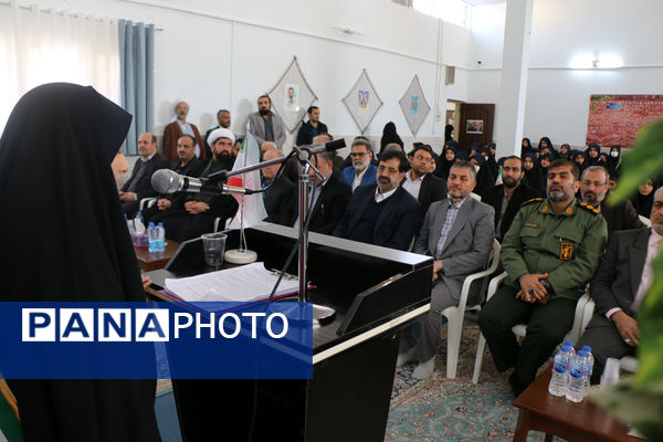 برپایی جشن «حضور تا ظهور» در دبیرستان شهیده حسنی سعدی قم