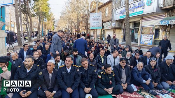 نماز عید فطرجشن پایان یک ماه بندگی شهرستان سلسله