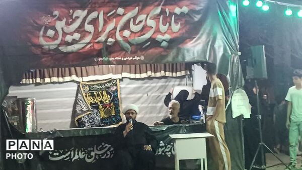 عطر ولایت در شب شهادت؛ اجتماع مردم مشهد در آیین بزرگداشت چهلمین روز شهادت رهبر شهید
