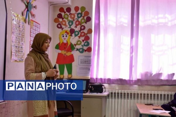 دوره توانمندسازی معلمان ابتدایی در ثلاث‌ باباجانی