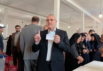 حضور باشکوه مردم متدین و انقلابی روستای خانم‌آباد در پای صندوق‌های رای