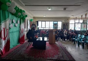 جشن پیروزی انقلاب و نیمه شعبان در دبیرستان فرزانگان فامنین