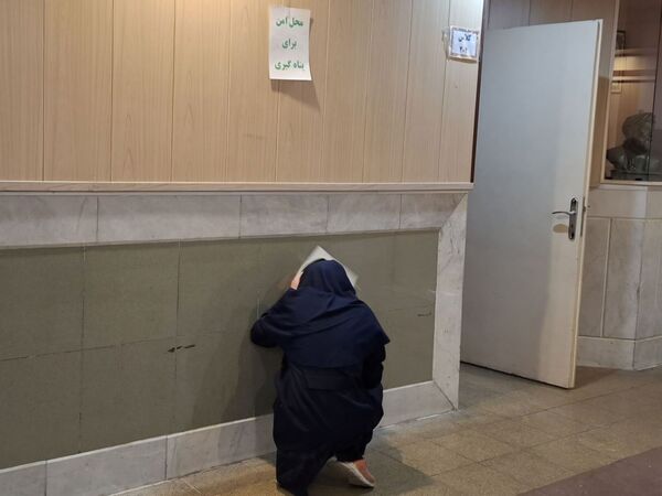 مانور زلزله در مدرسه مصلی نژاد ناحیه 6
