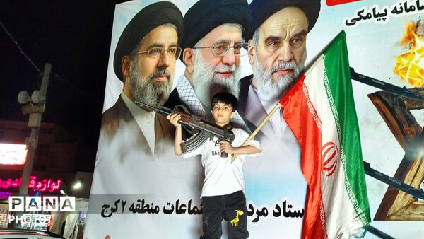 جانفدایان دهه نودی در تجمعات «ایران کوچک»