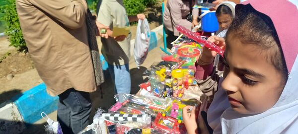 برپایی بازارچه کسب و کار در آموزشگاه امام جعفر صادق(ع)