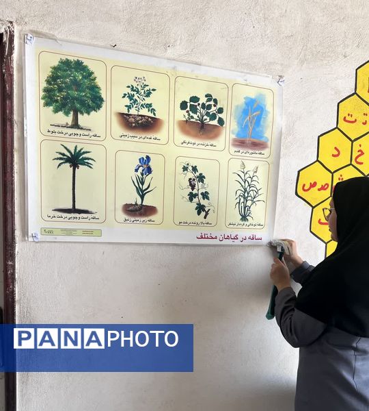 غبارروبی نمازخانه‌های مدارس قشم در آستانه سال تحصیلی جدید