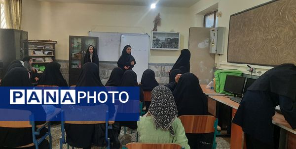 آموزش عکاسی فصل رویش انجمن اسلامی