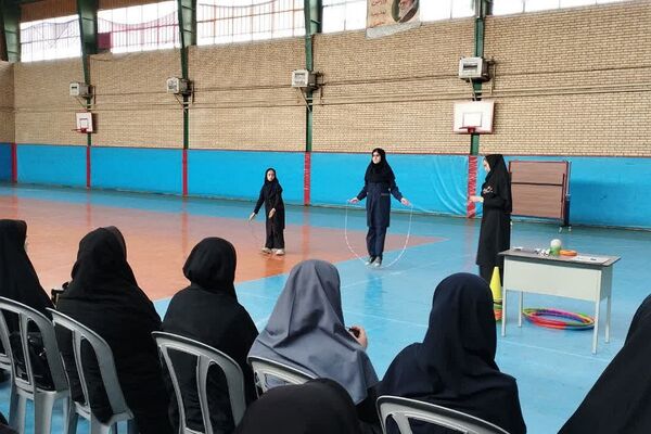 کارگاه آموزشی توانمندسازی دبیران و آموزگاران در درس تربیت بدنی