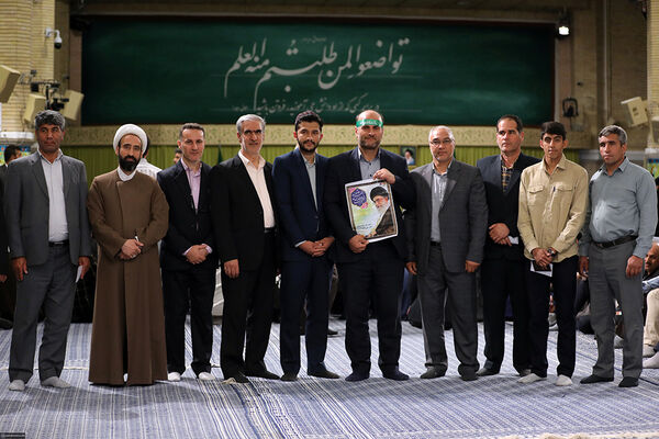 دیدار جمعی از معلمان و فرهنگیان با رهبر معظم انقلاب