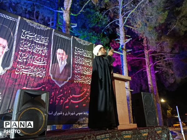 مردم رشتخوار در سوگ رهبر شهید، با آرمان‌های او تجدید عهد کردند