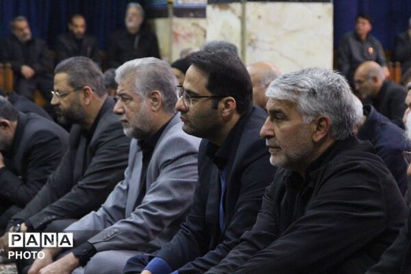 هفتمین روز بزرگداشت امام امت در مسجد روضه محمدیه یزد