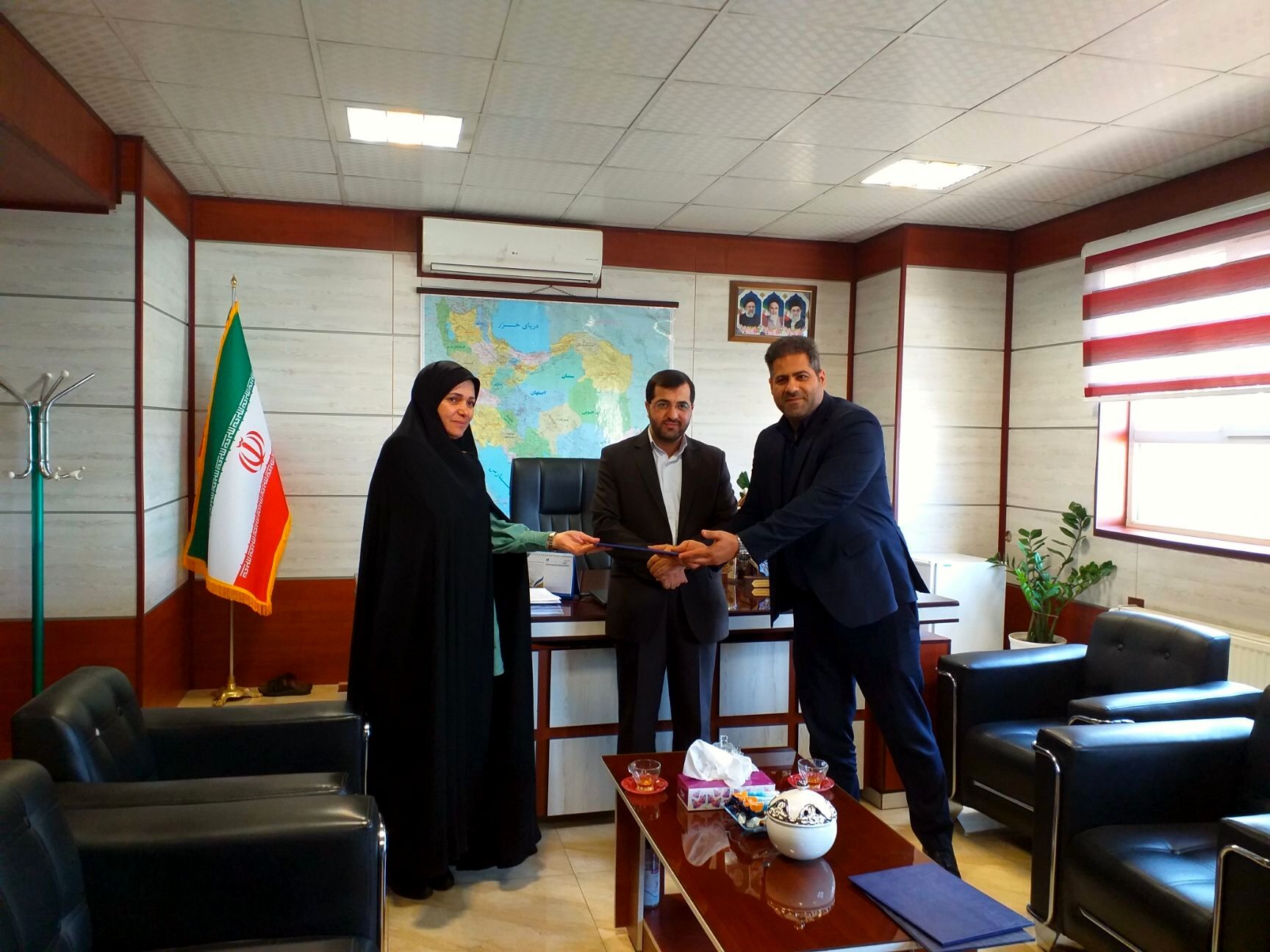 تقدیر از معاونت آموزش ابتدایی آموزش و پرورش ملارد در حوزه فرهنگ‌سازی مصرف بهینه آب