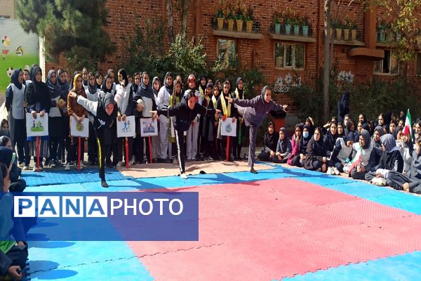  المپیاد ورزشی در دبیرستان ۱۳ آبان مشهد