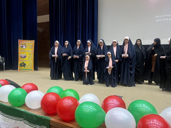 جشن بزرگ انقلاب در هشتگرد 